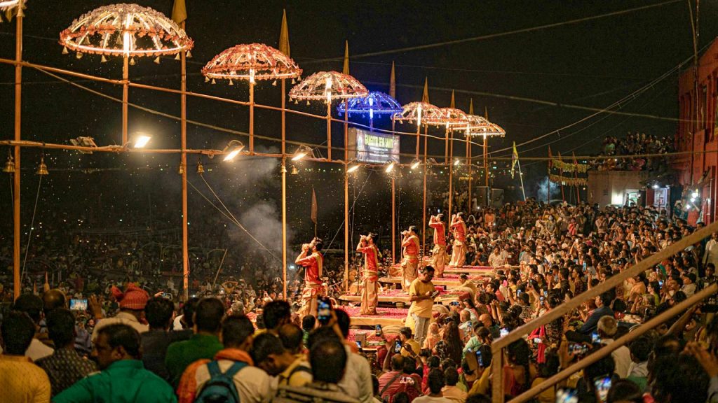 Varanasi, ganga aarti, best places to visit in India